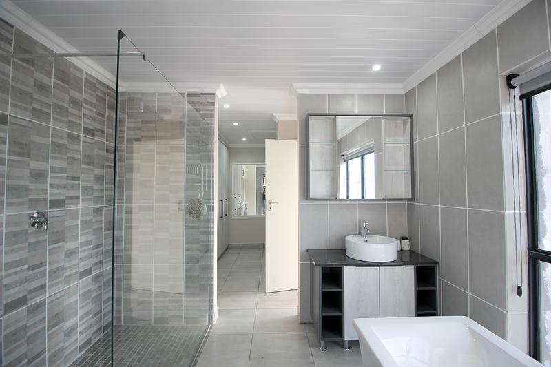 3 Bedroom Property for Sale in Menkenkop Western Cape
